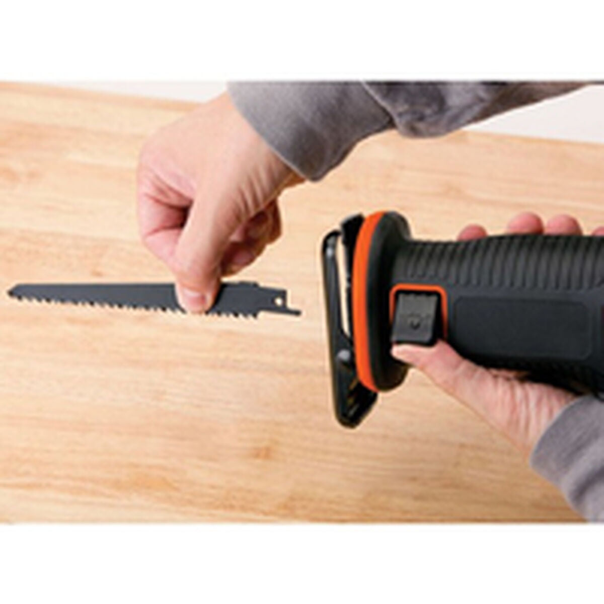Chainsaw Black & Decker BDCR18N-XJ-4